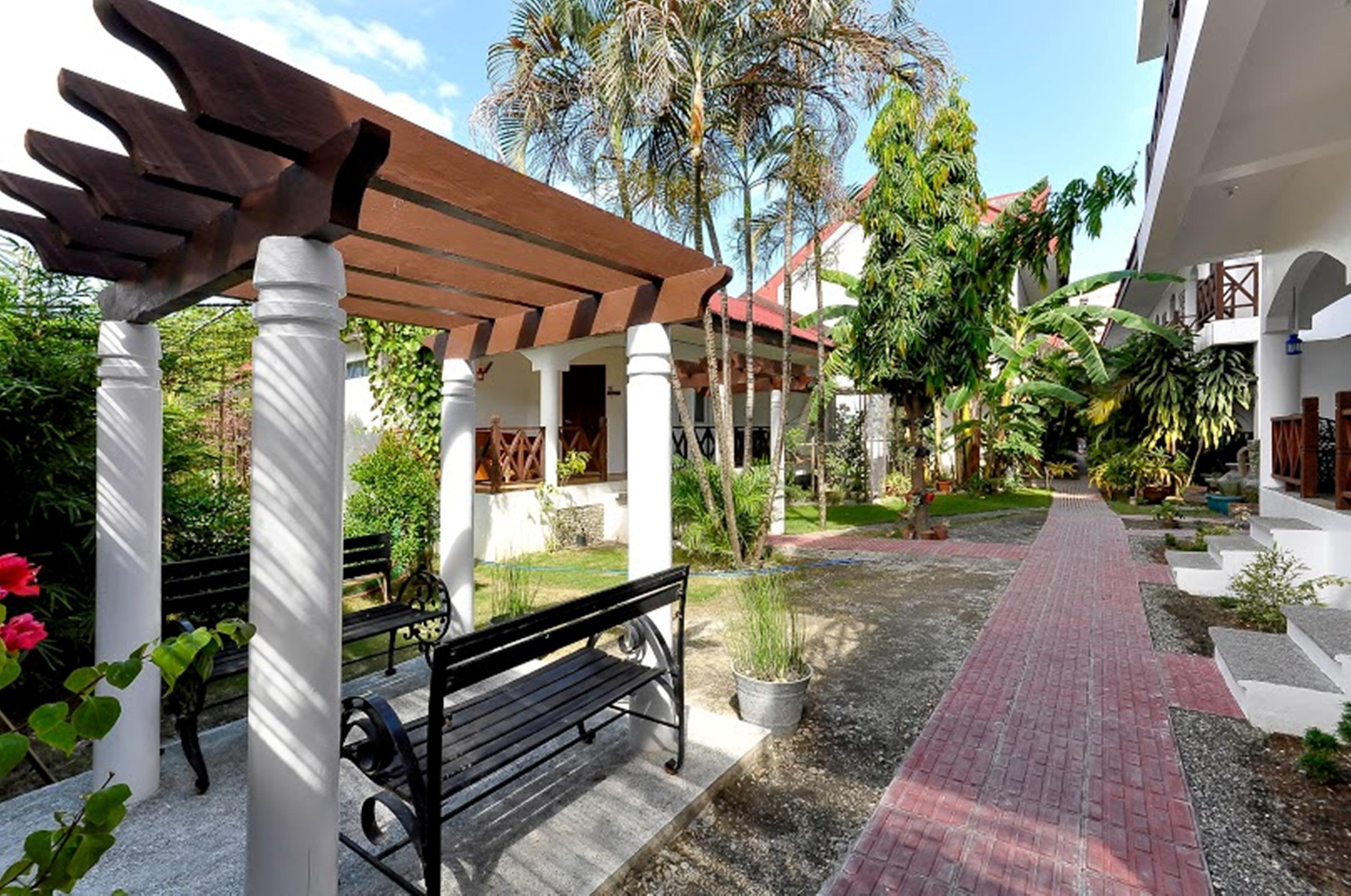 Balabag  Nirvana Beach Resort מראה חיצוני תמונה