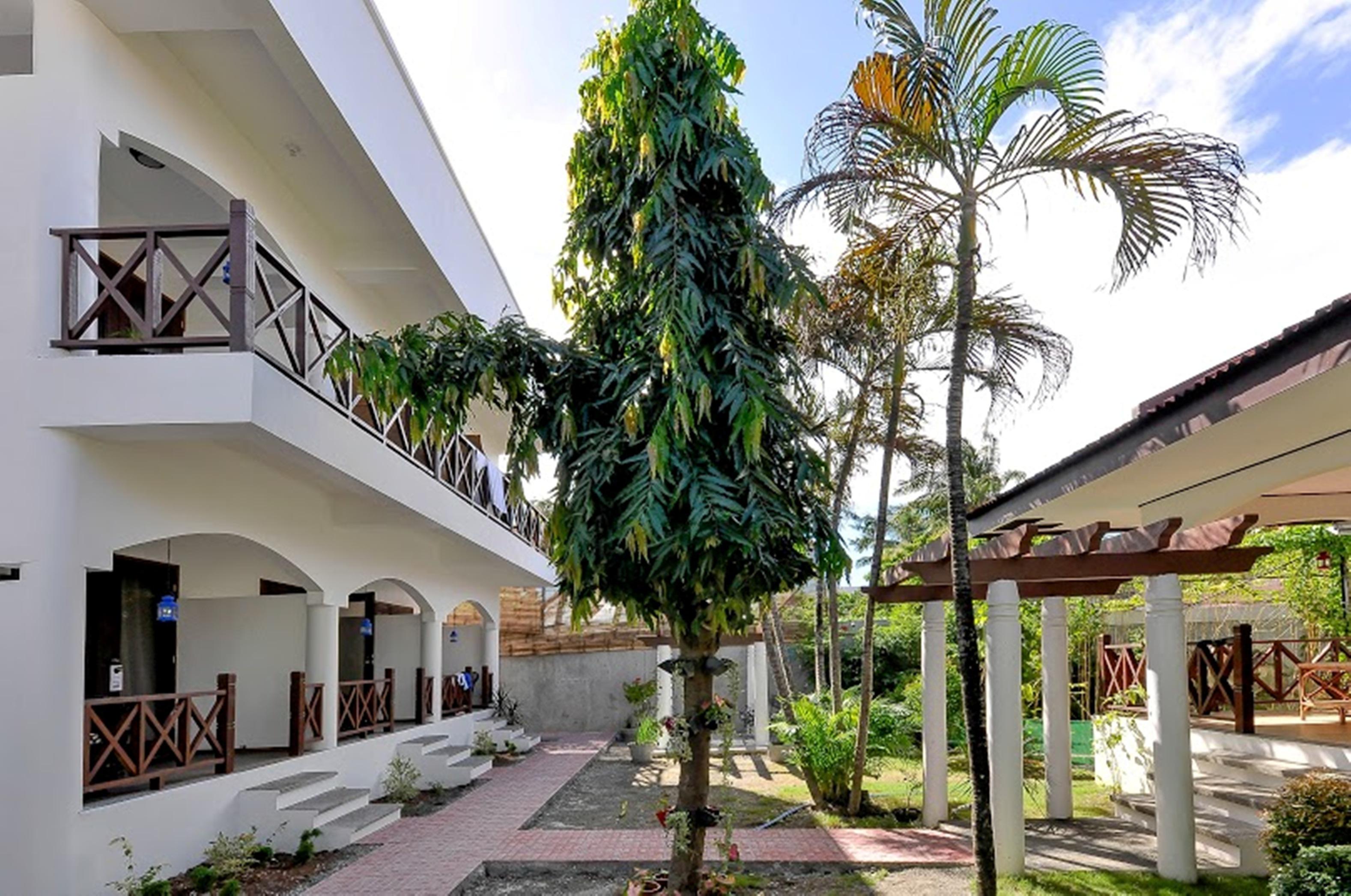 Balabag  Nirvana Beach Resort מראה חיצוני תמונה