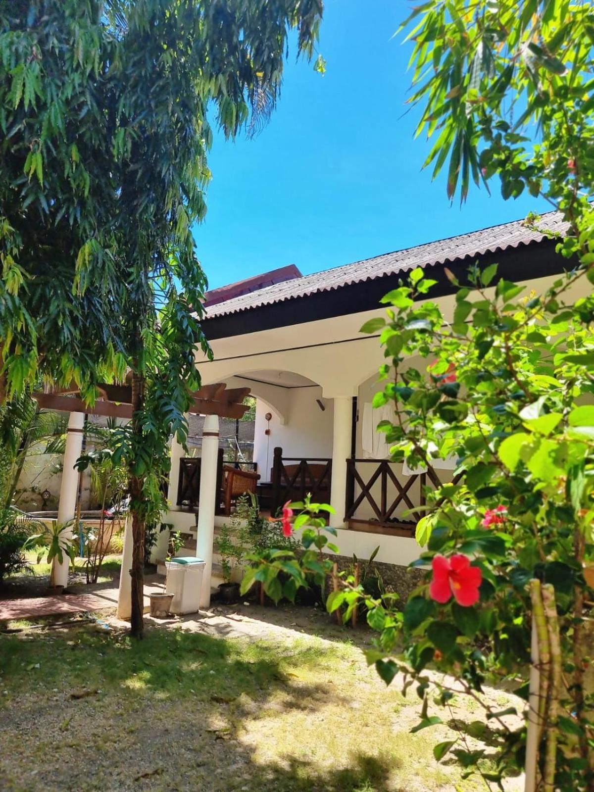 Balabag  Nirvana Beach Resort מראה חיצוני תמונה