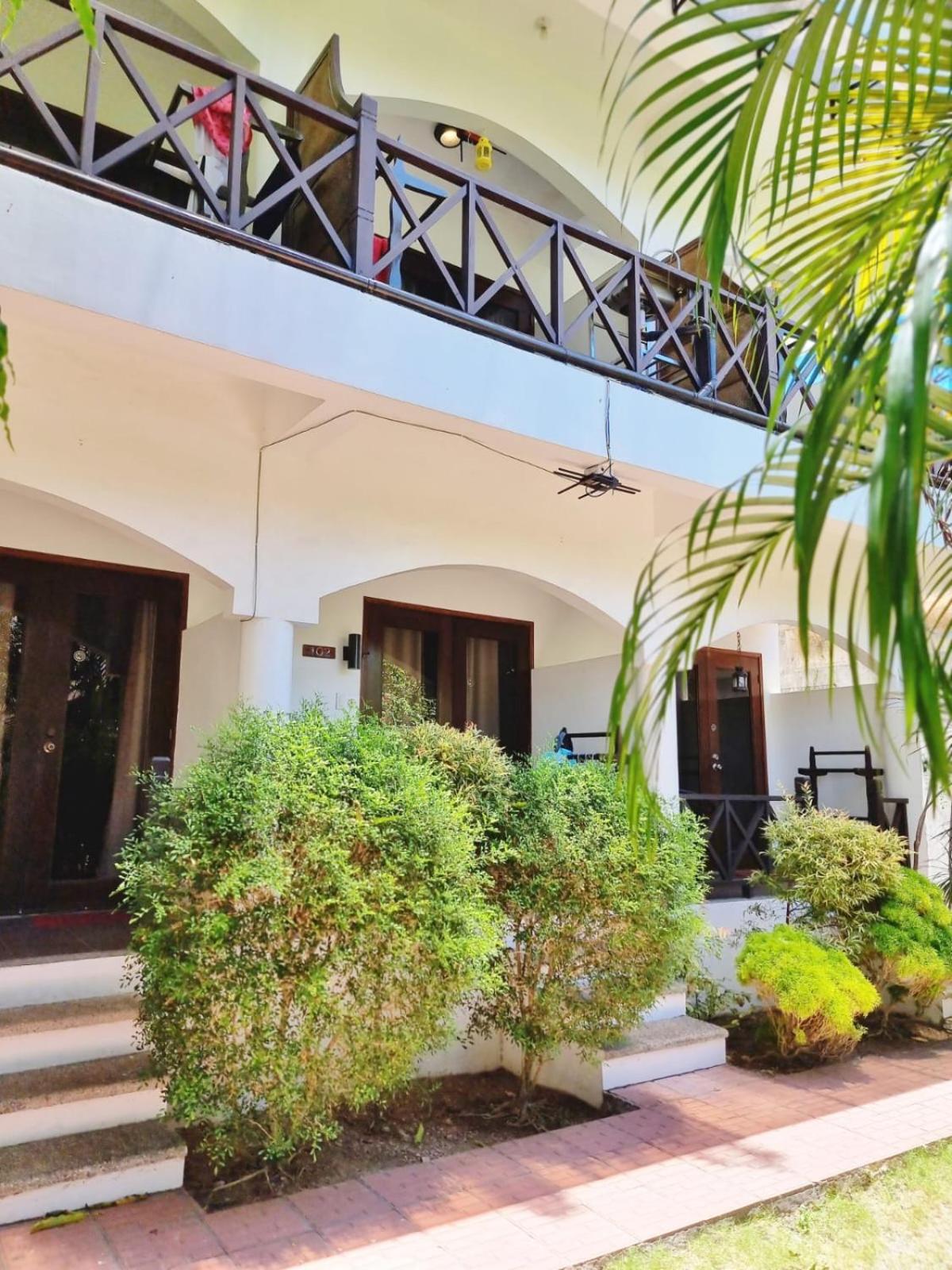 Balabag  Nirvana Beach Resort מראה חיצוני תמונה