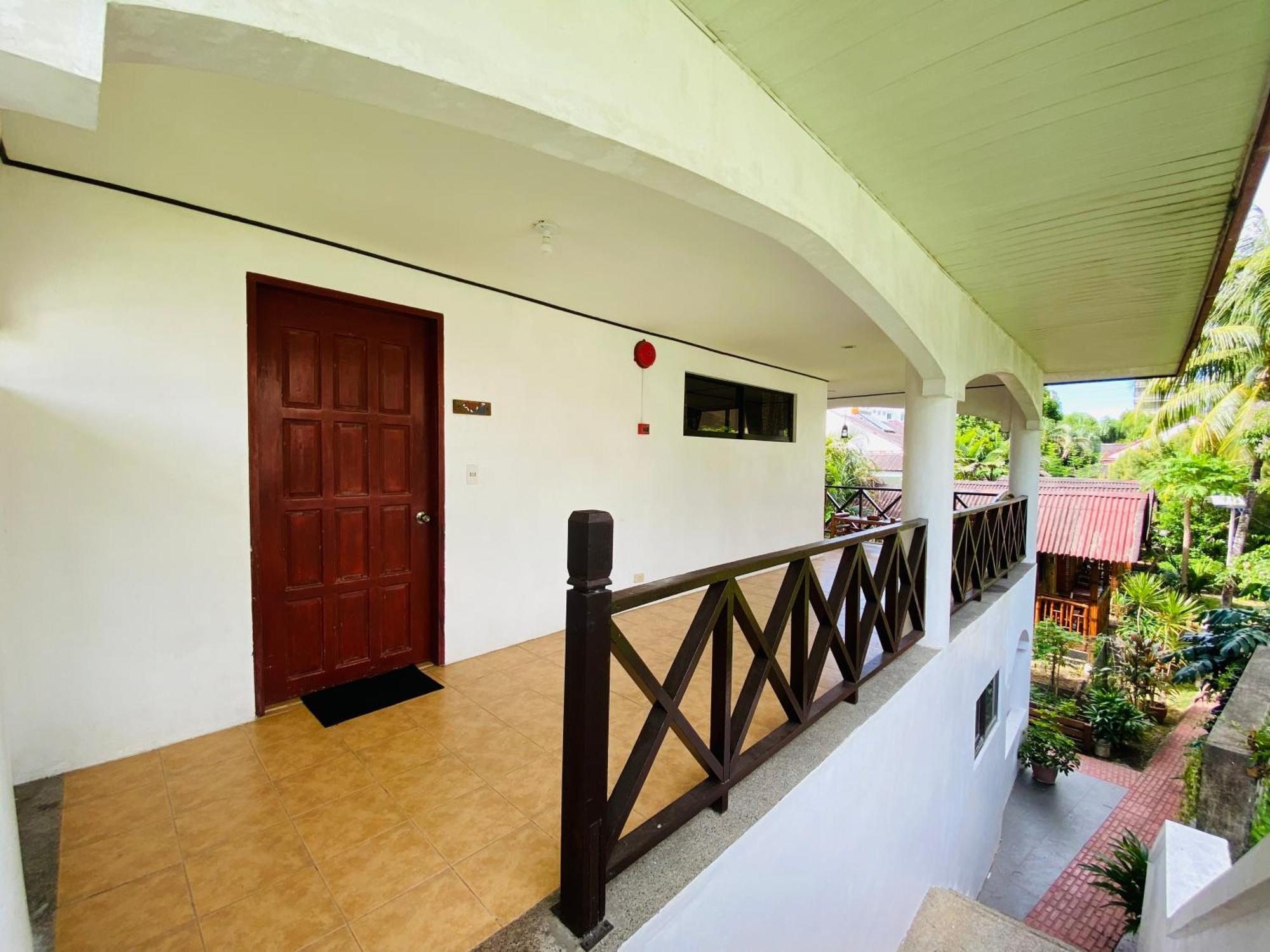 Balabag  Nirvana Beach Resort מראה חיצוני תמונה