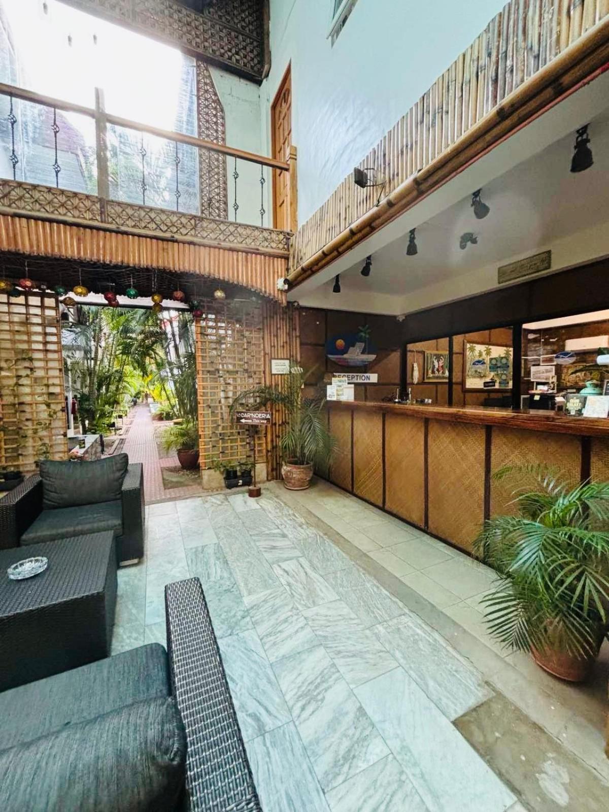 Balabag  Nirvana Beach Resort מראה חיצוני תמונה