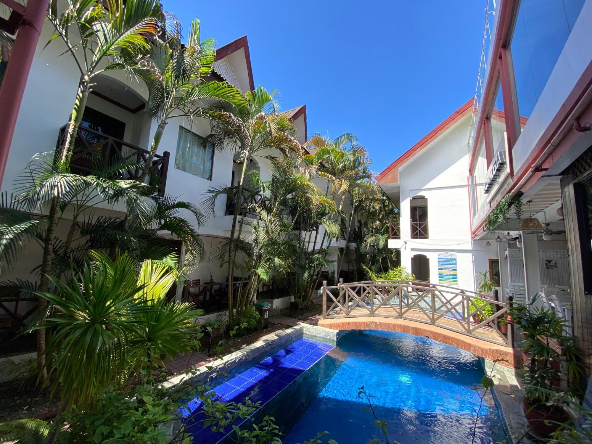 Balabag  Nirvana Beach Resort מראה חיצוני תמונה