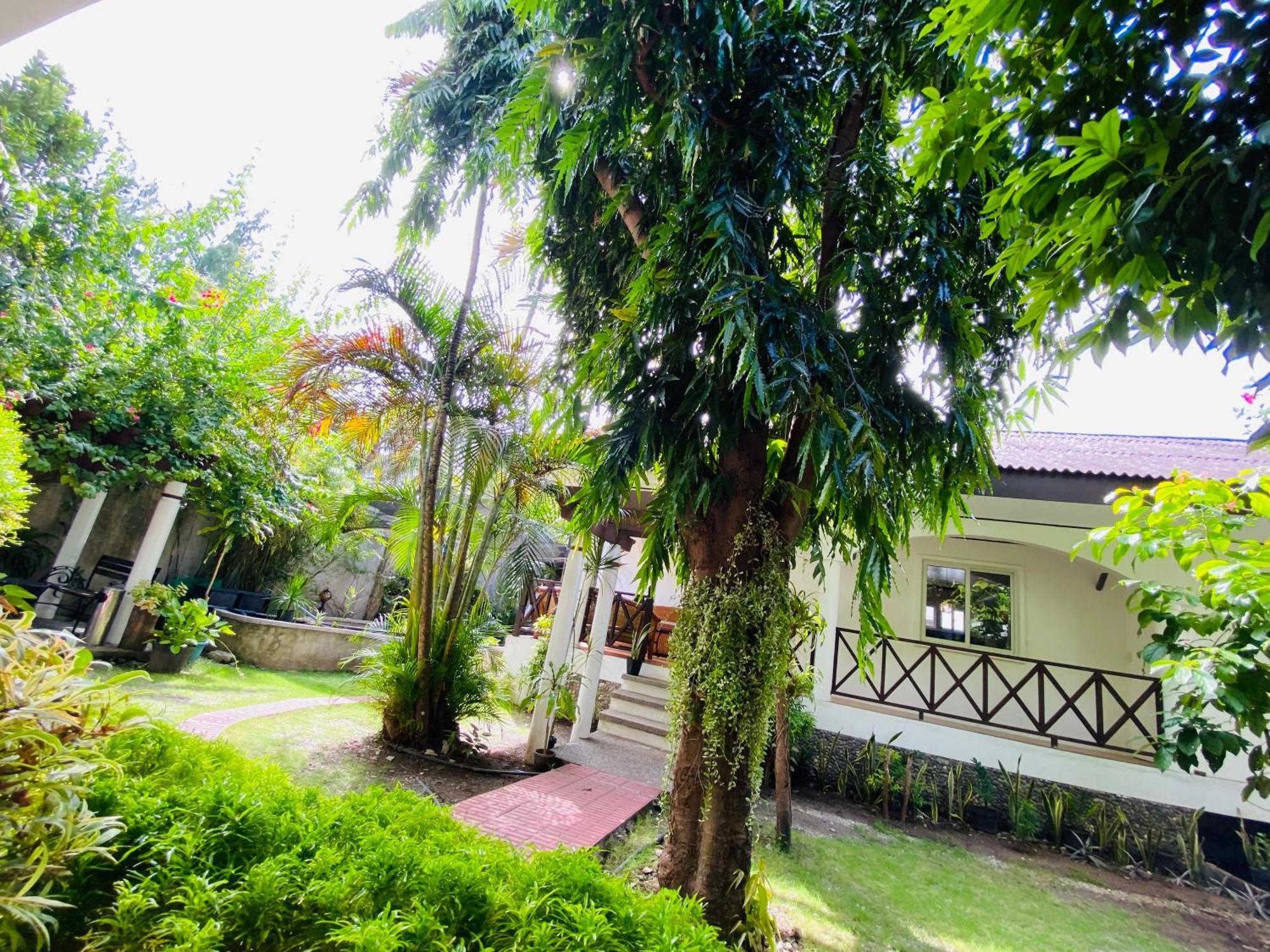 Balabag  Nirvana Beach Resort מראה חיצוני תמונה