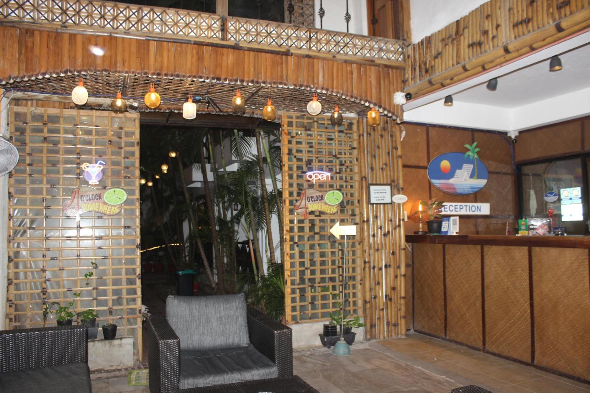 Balabag  Nirvana Beach Resort מראה חיצוני תמונה