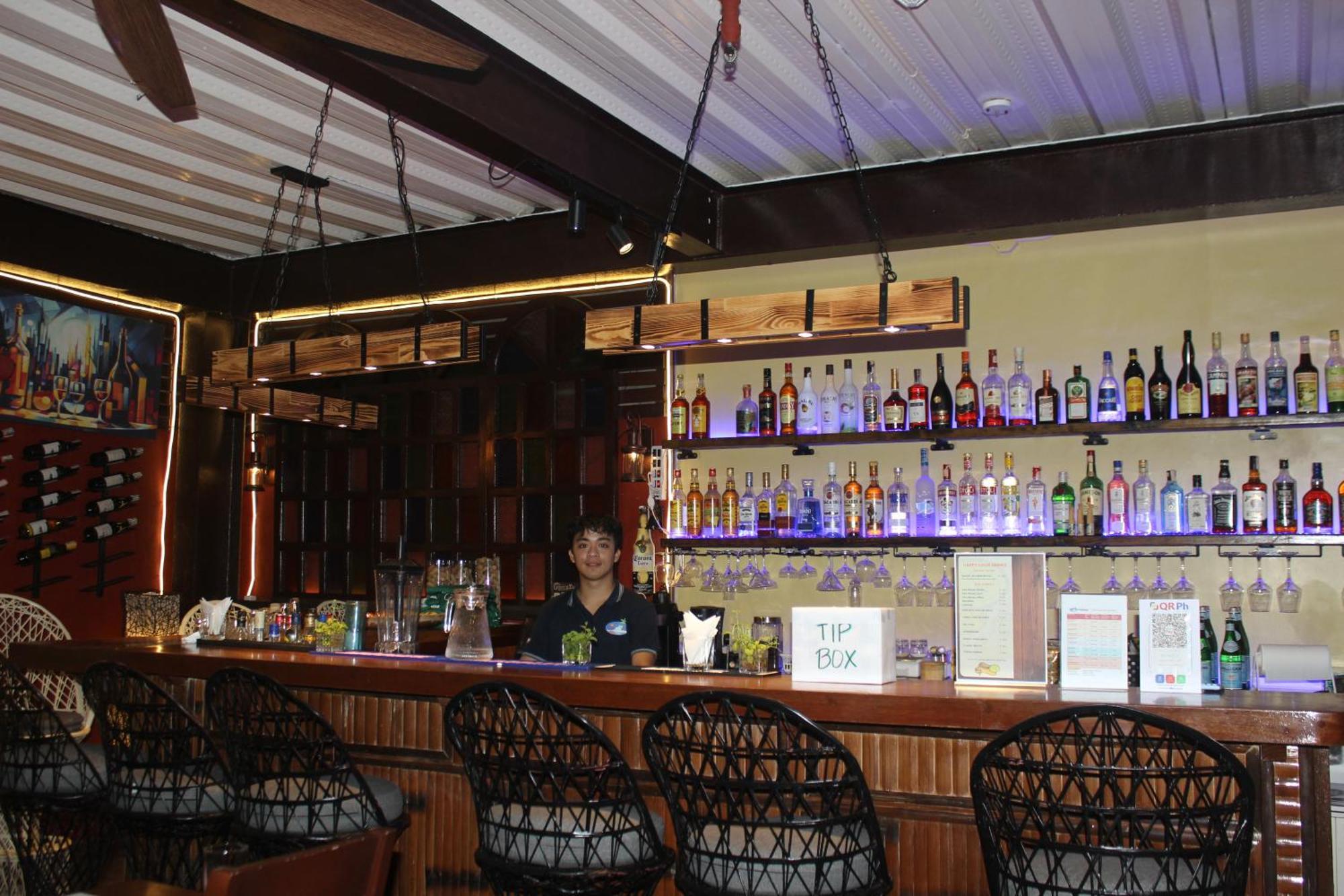 Balabag  Nirvana Beach Resort מראה חיצוני תמונה